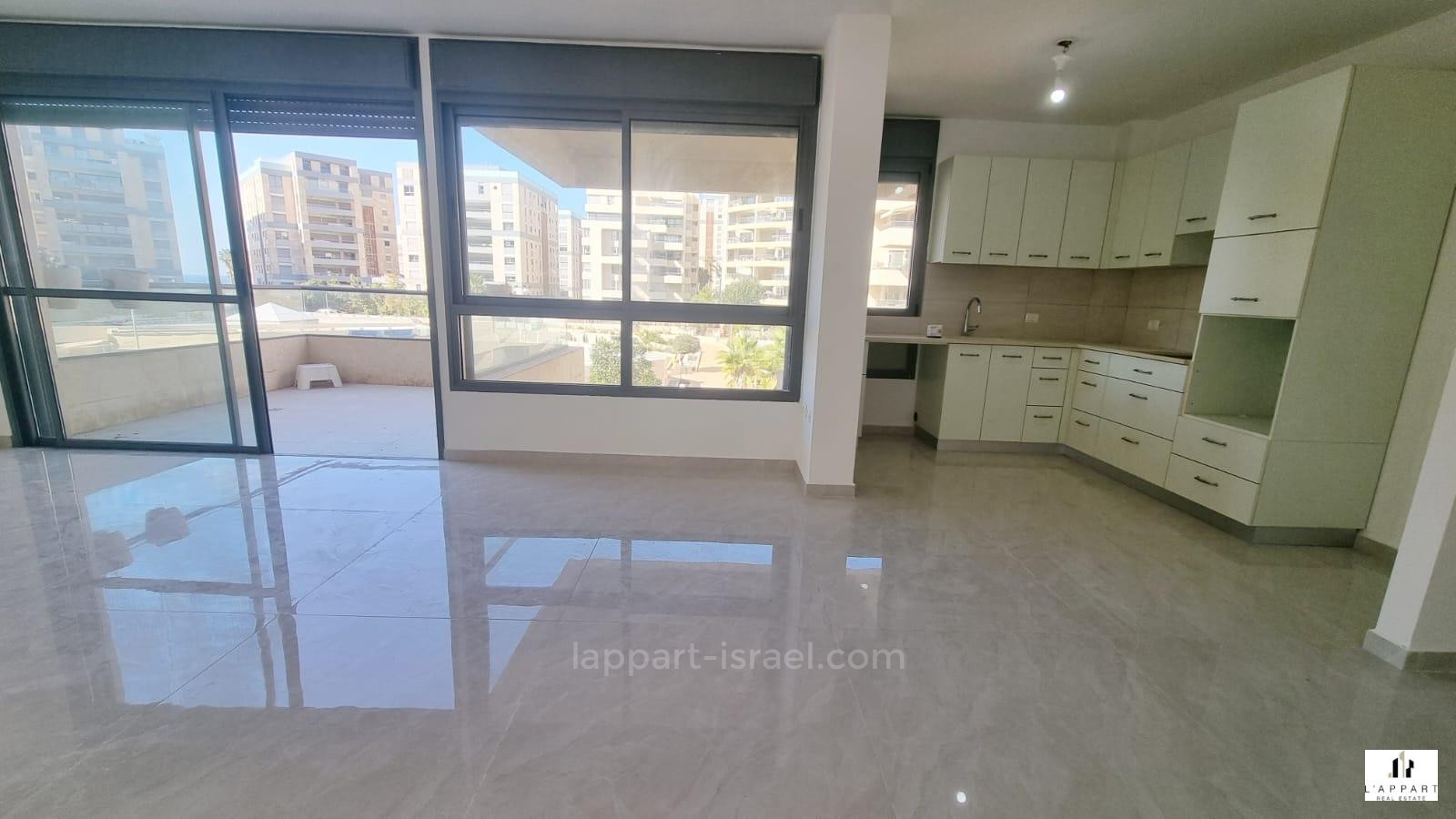 Appartement 4 pièces  Tel Aviv Ramat Aviv 175-IBL-3143