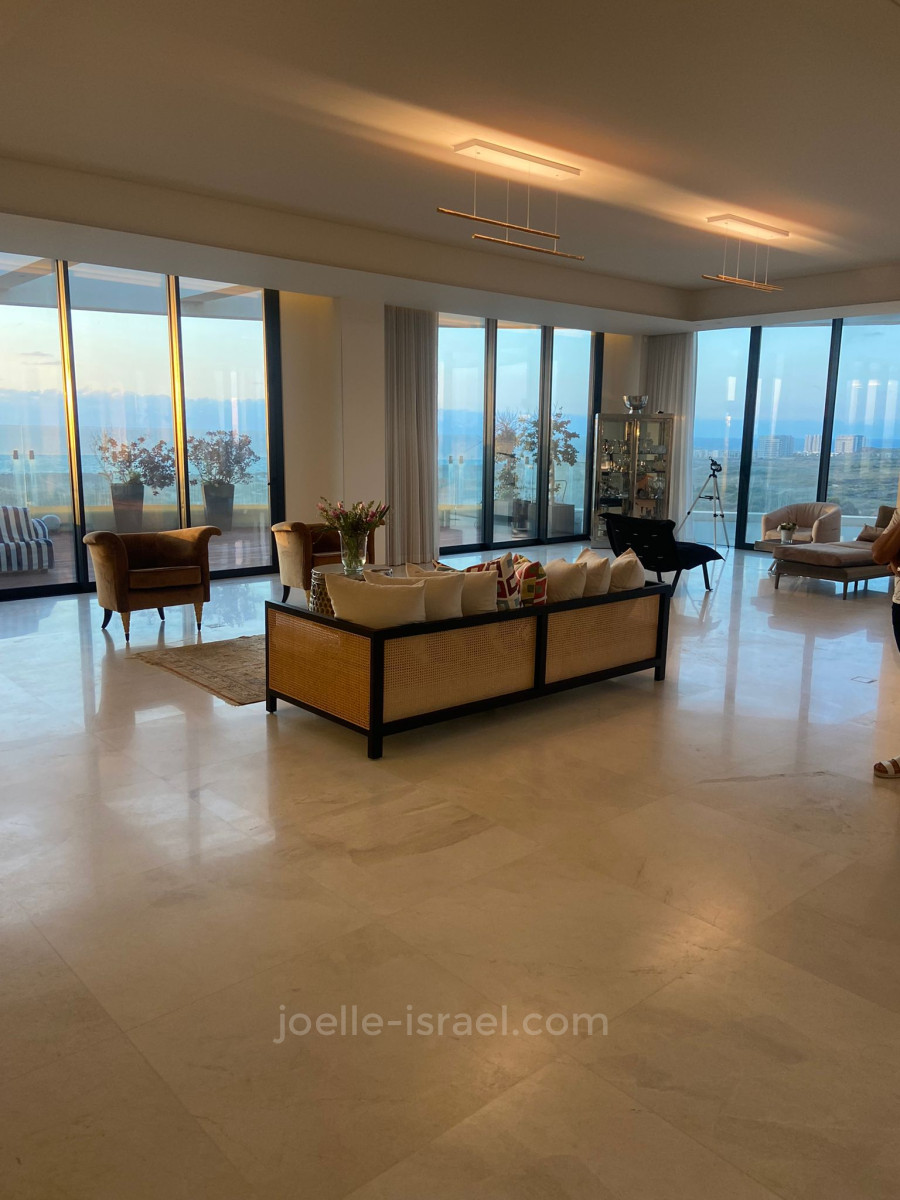 Duplex-Penthouse 7 pièces  Tel Aviv Glilot 316-IBL-1557