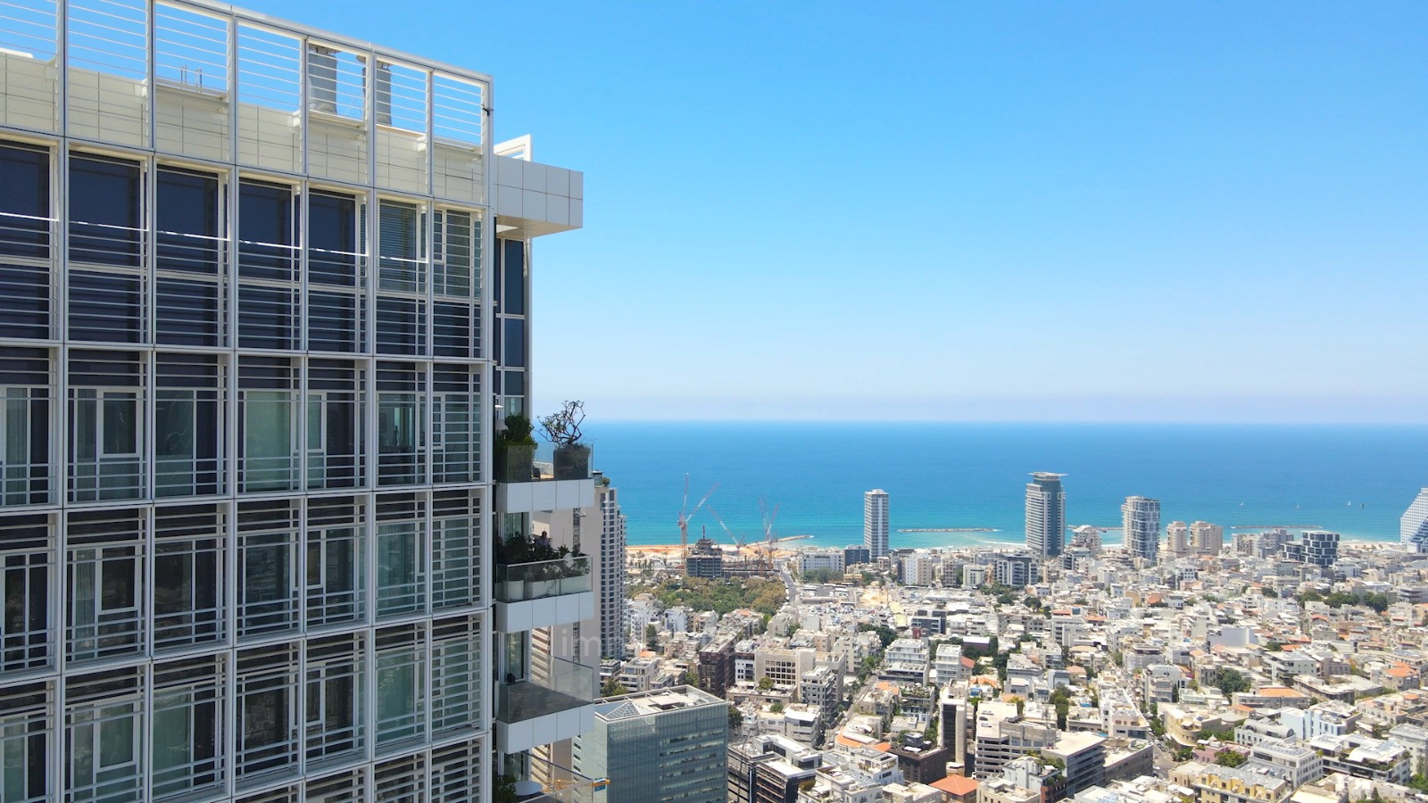 Mini-Penthouse 5.5 pièces  Tel Aviv Rothshild 577-IBL-16