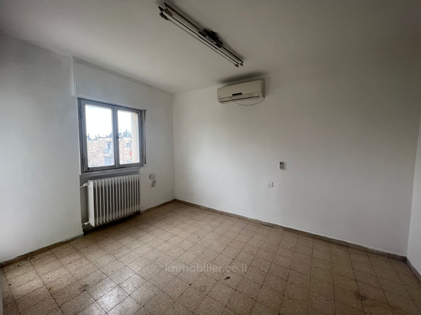 Apartment 4 rooms Jerusalem Baka 1-IBL-2896