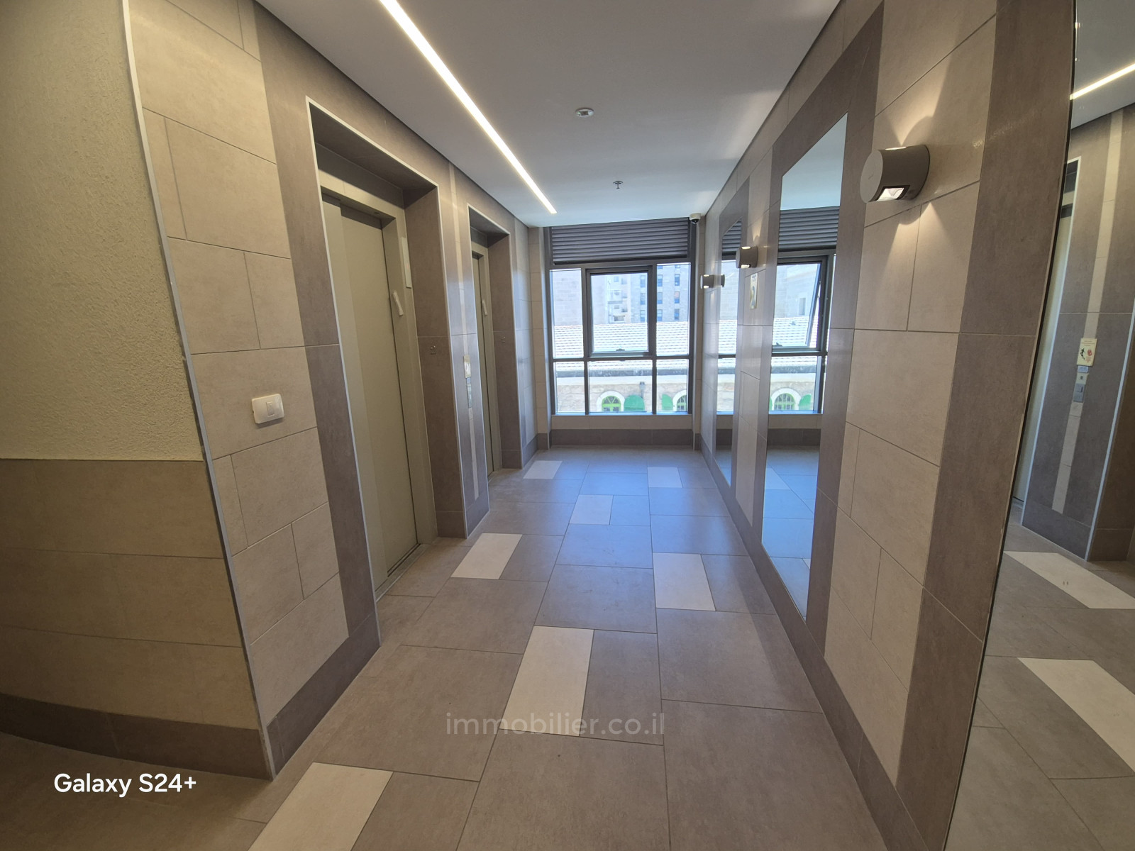 Appartement 3 pièces  Jerusalem Centre Ville 1-IBL-2913