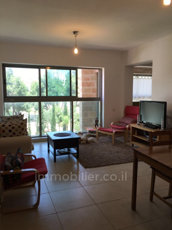 Apartment 4 rooms Jerusalem Holyland 144-IBL-495