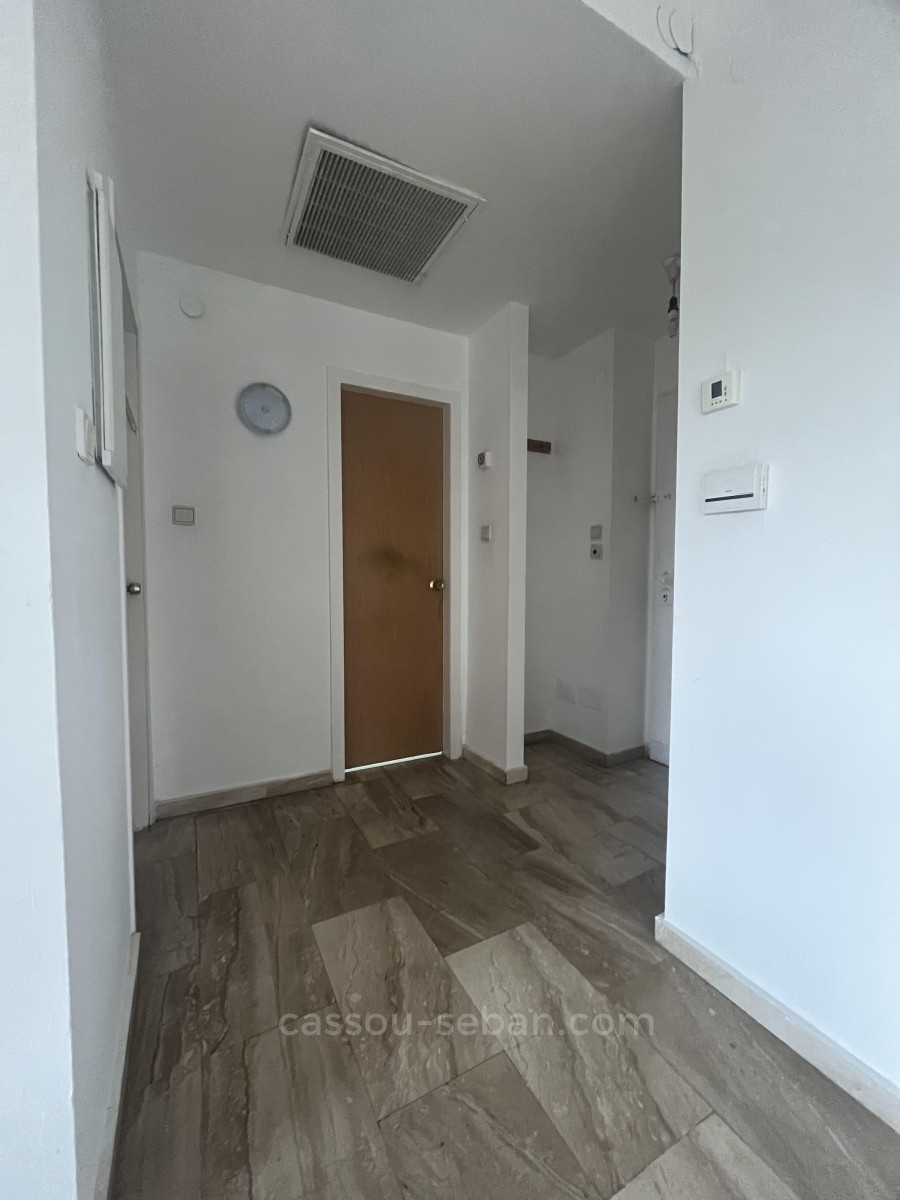 Apartment 2 rooms Jerusalem City center 144-IBL-698