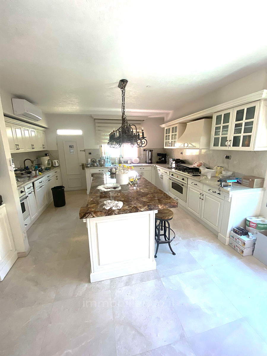 Villa 7 rooms Ashdod Tet vav 15-IBL-2949