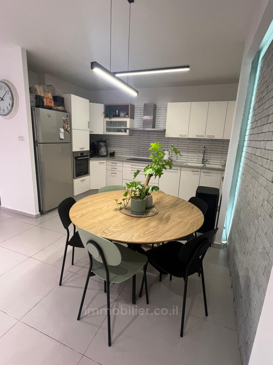 Apartment 3.5 rooms Ashdod Yud Bet 15-IBL-2956