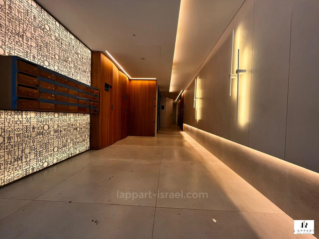 Apartment 3 rooms Tel Aviv City center 175-IBL-3232