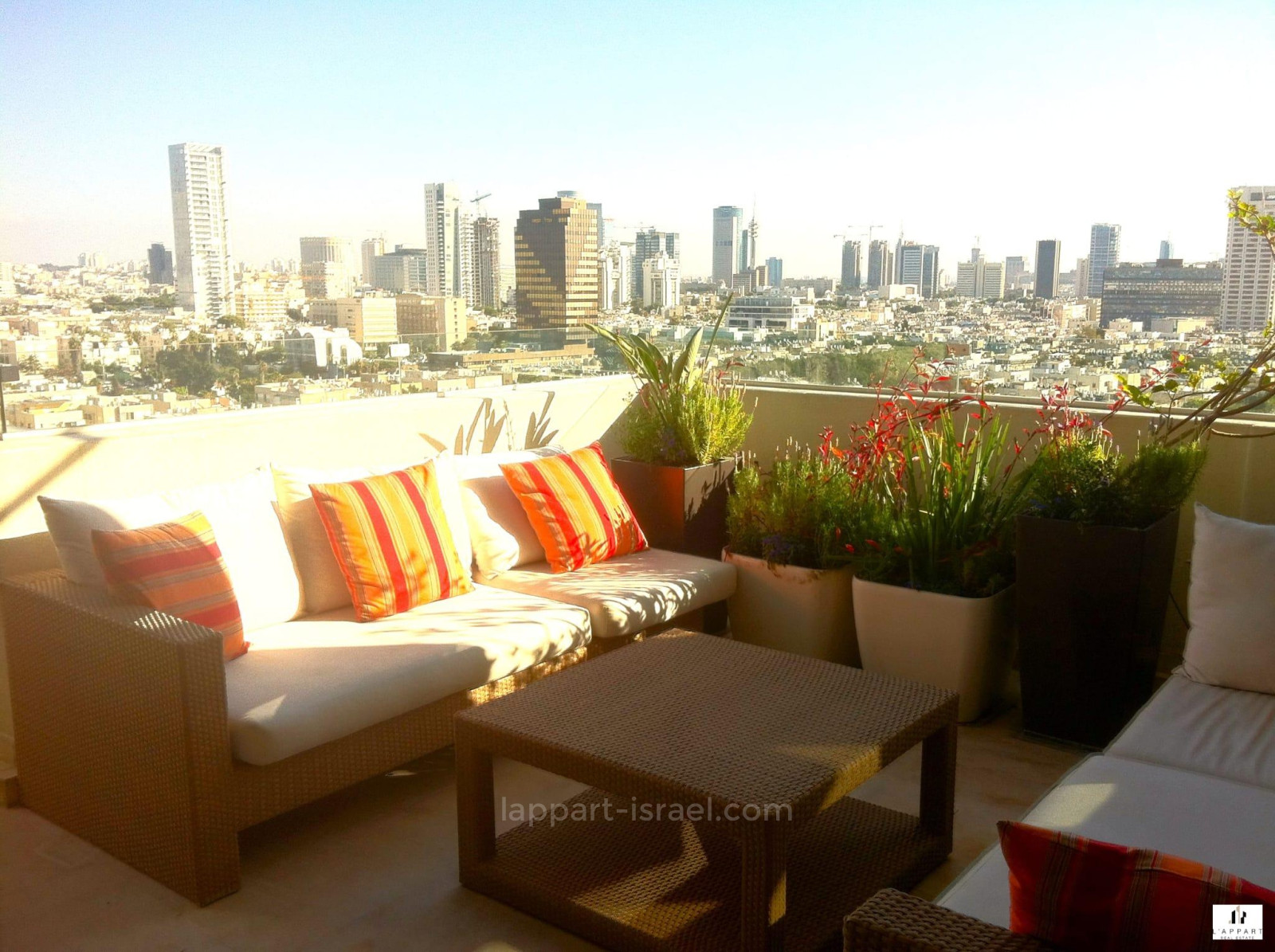 Duplex-Penthouse 5 rooms Tel Aviv Bazel 175-IBL-3334