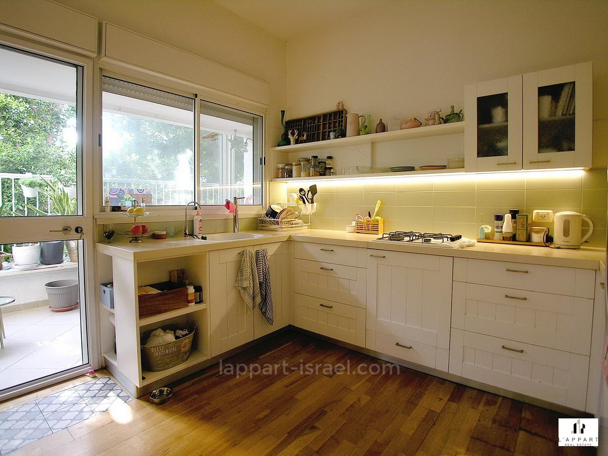 Apartment 3.5 rooms Tel Aviv quarter of the sea 175-IBL-3359