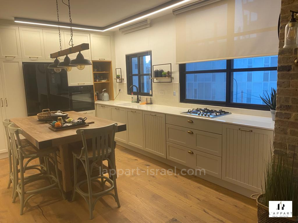 Apartment 3 rooms Tel Aviv quarter of the sea 175-IBL-3362