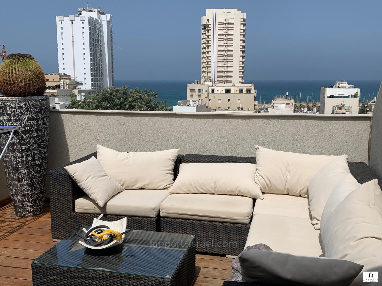 Duplex-Penthouse 3 pièces  Tel Aviv quart de la mer 175-IBL-3371