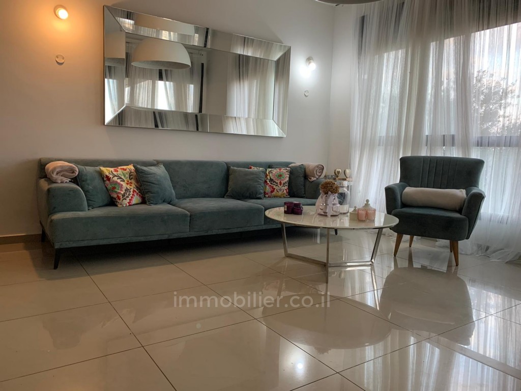 Apartment 5 rooms Ashdod Tet Zayin 210-IBL-1904