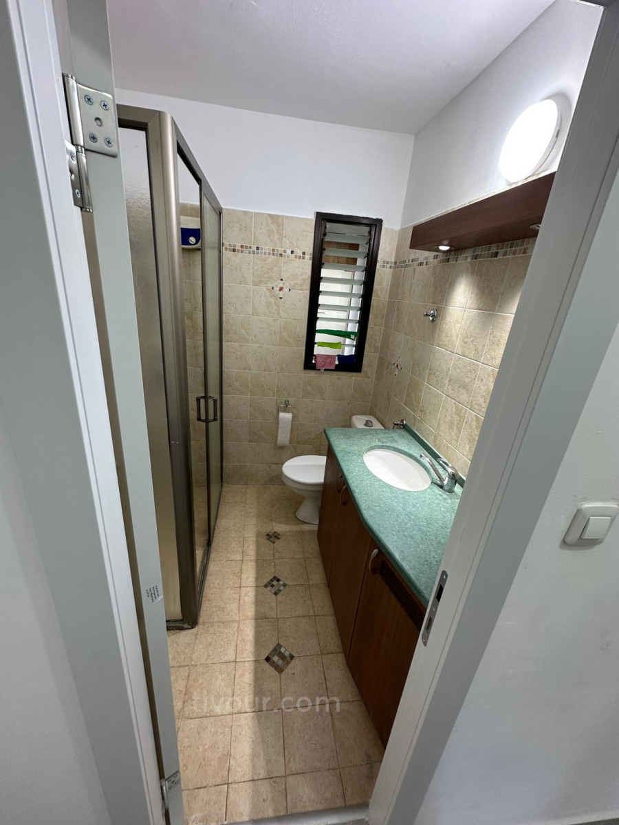 Apartment 4 rooms Ashdod Yud Alef 210-IBL-1983