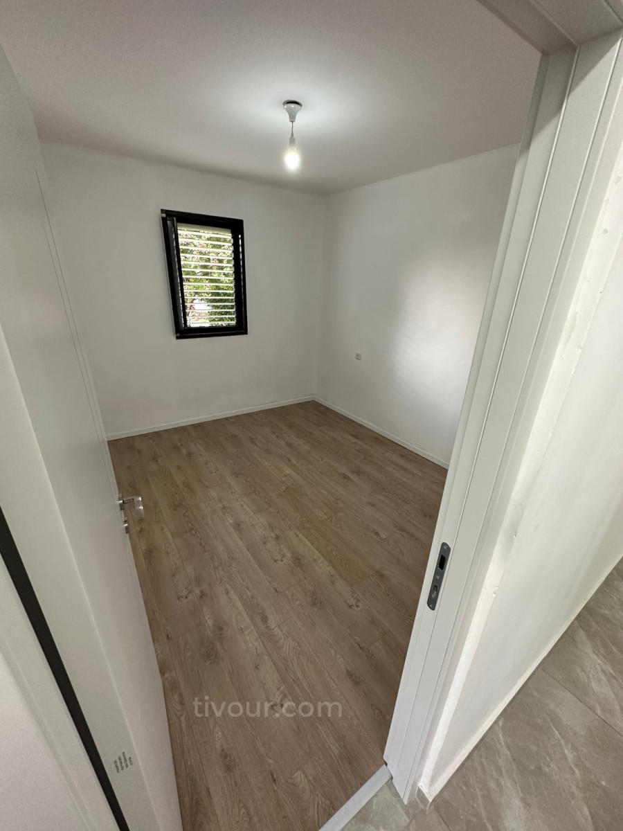 Apartment 4 rooms Ashdod Yud Alef 210-IBL-1983