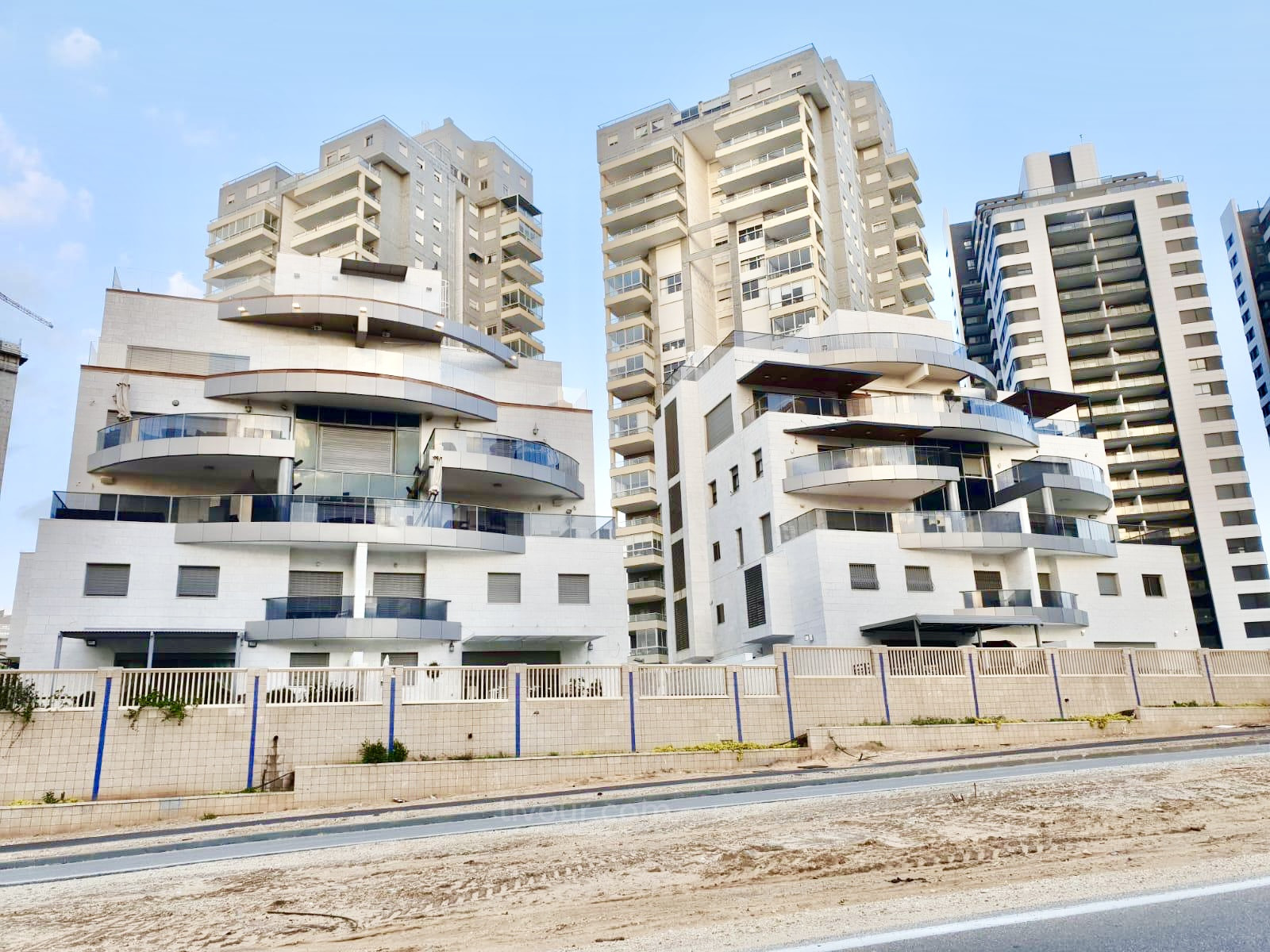 Rez de jardin 5 pièces  Ashdod Mar 210-IBL-2086