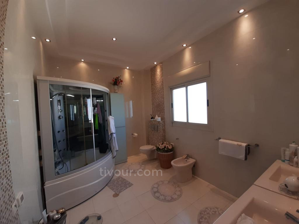 Penthouse 5 rooms Ashdod Tet Zayin 210-IBL-2133