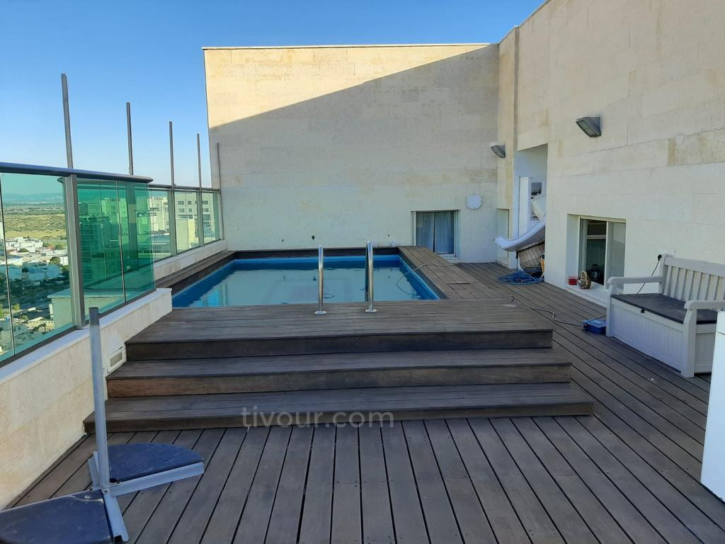 Penthouse 5 rooms Ashdod Tet Zayin 210-IBL-2133