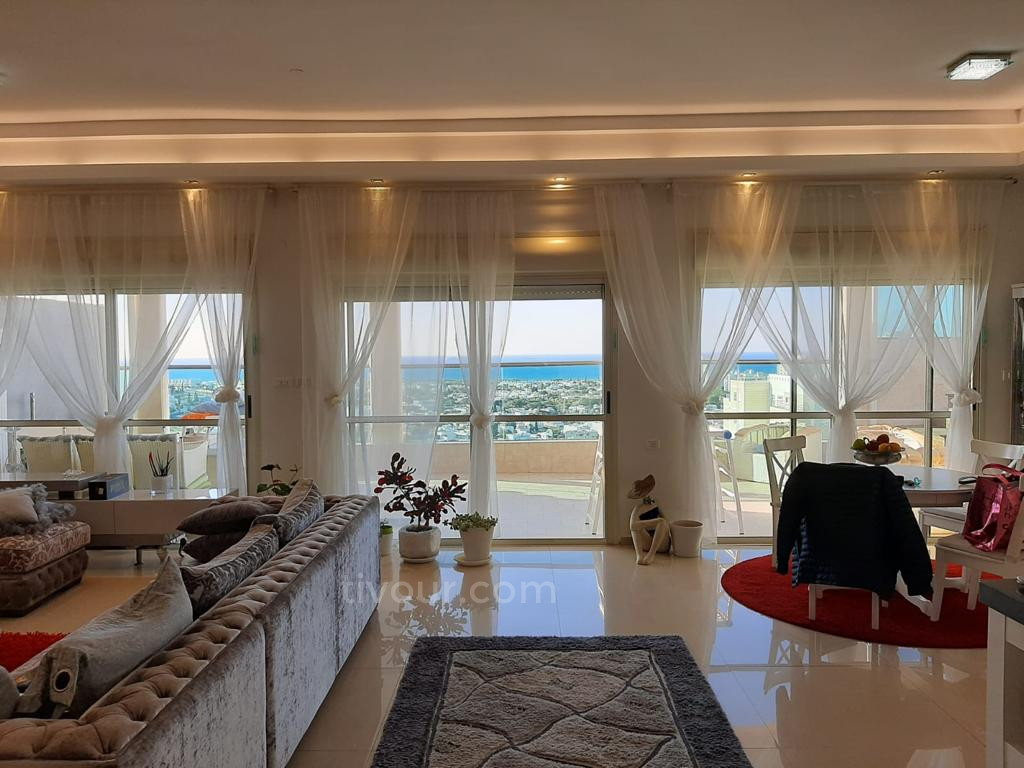 Penthouse 5 rooms Ashdod Tet Zayin 210-IBL-2133