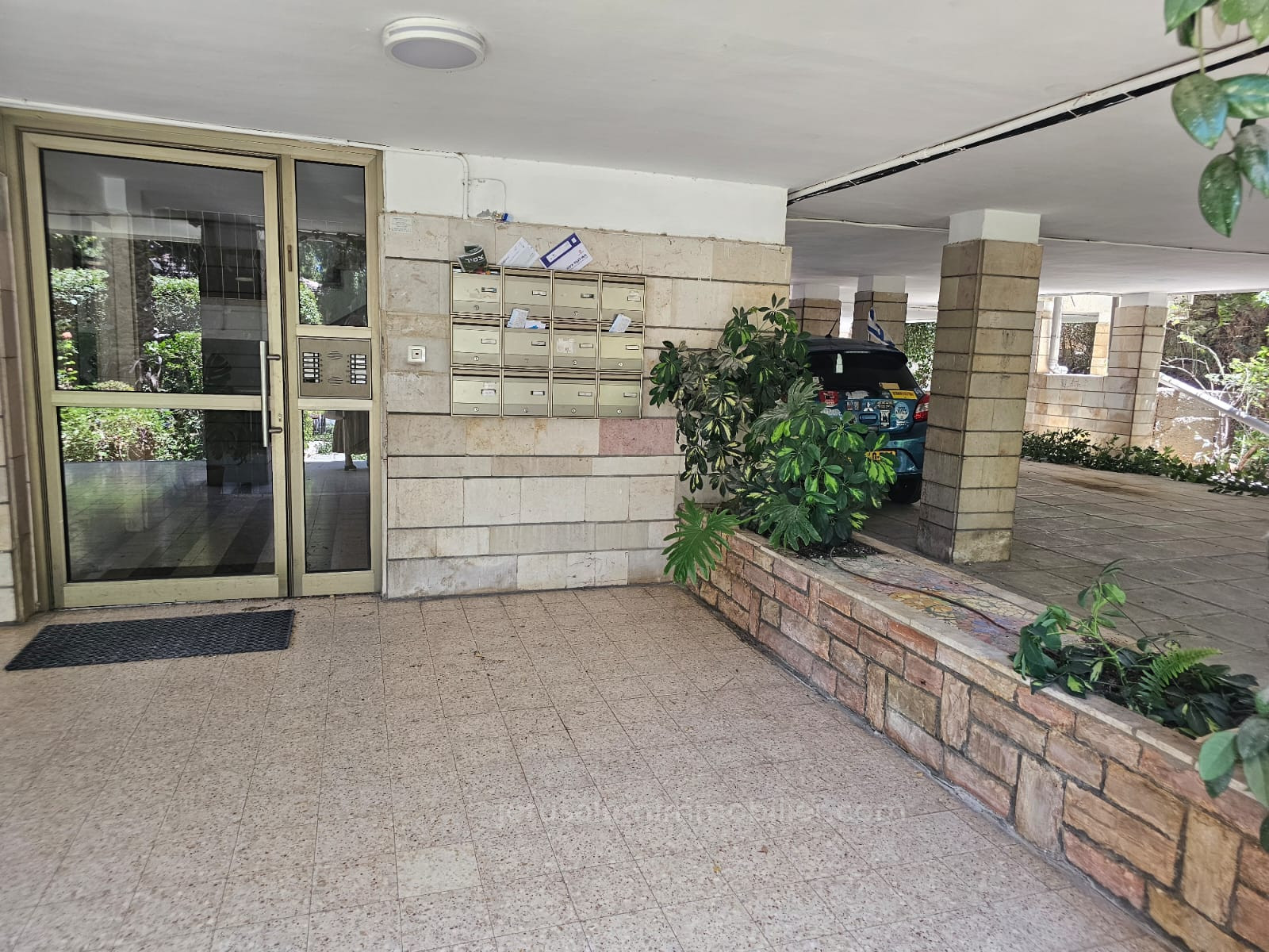 Apartment 4 rooms Jerusalem Arnona 226-IBL-1893