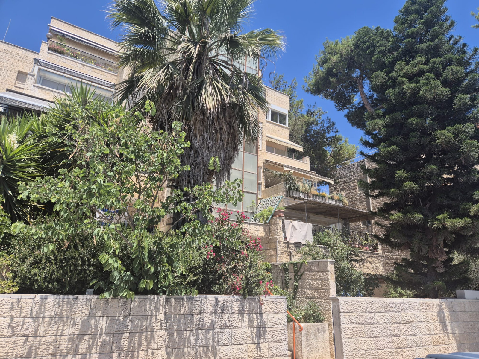 Ground floor 4 rooms Jerusalem Arnona 226-IBL-1895
