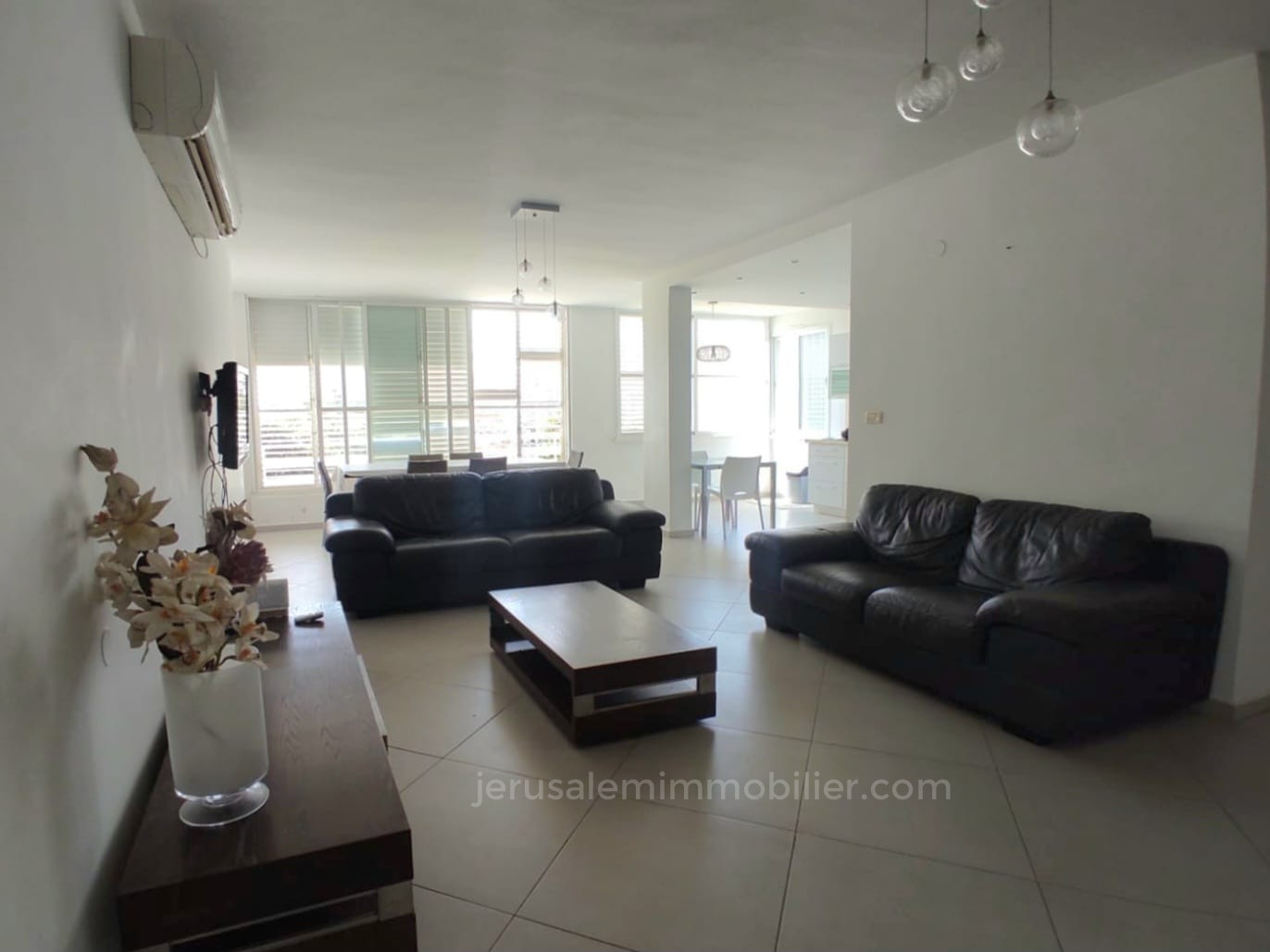 Apartment 4 rooms Netanya Kikar 226-IBL-1896