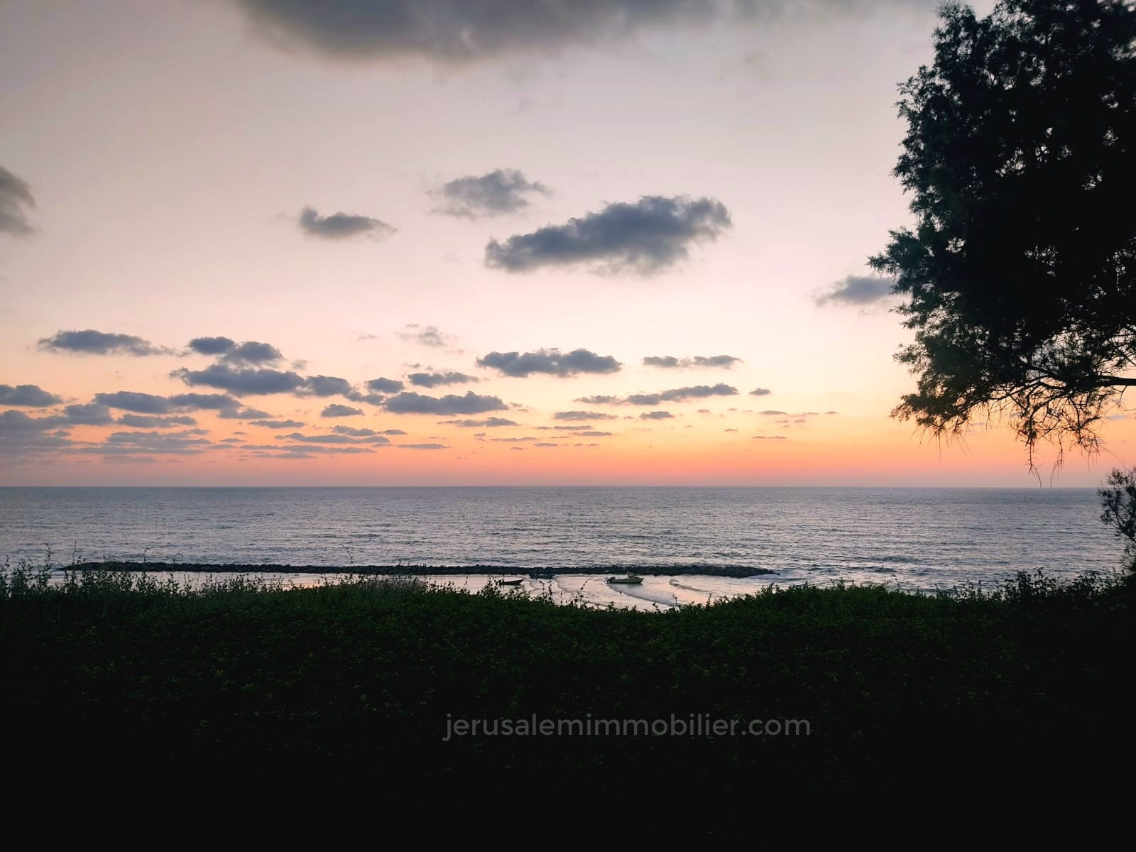 Apartment 4 rooms Netanya Kikar 226-IBL-1896