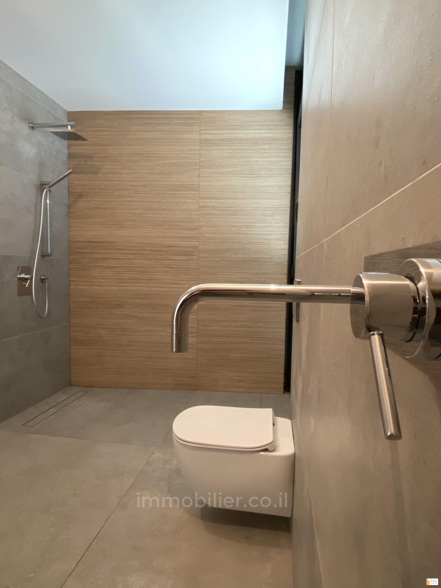 Appartement 2 pièces  Tel Aviv quart de la mer 232-IBL-3469