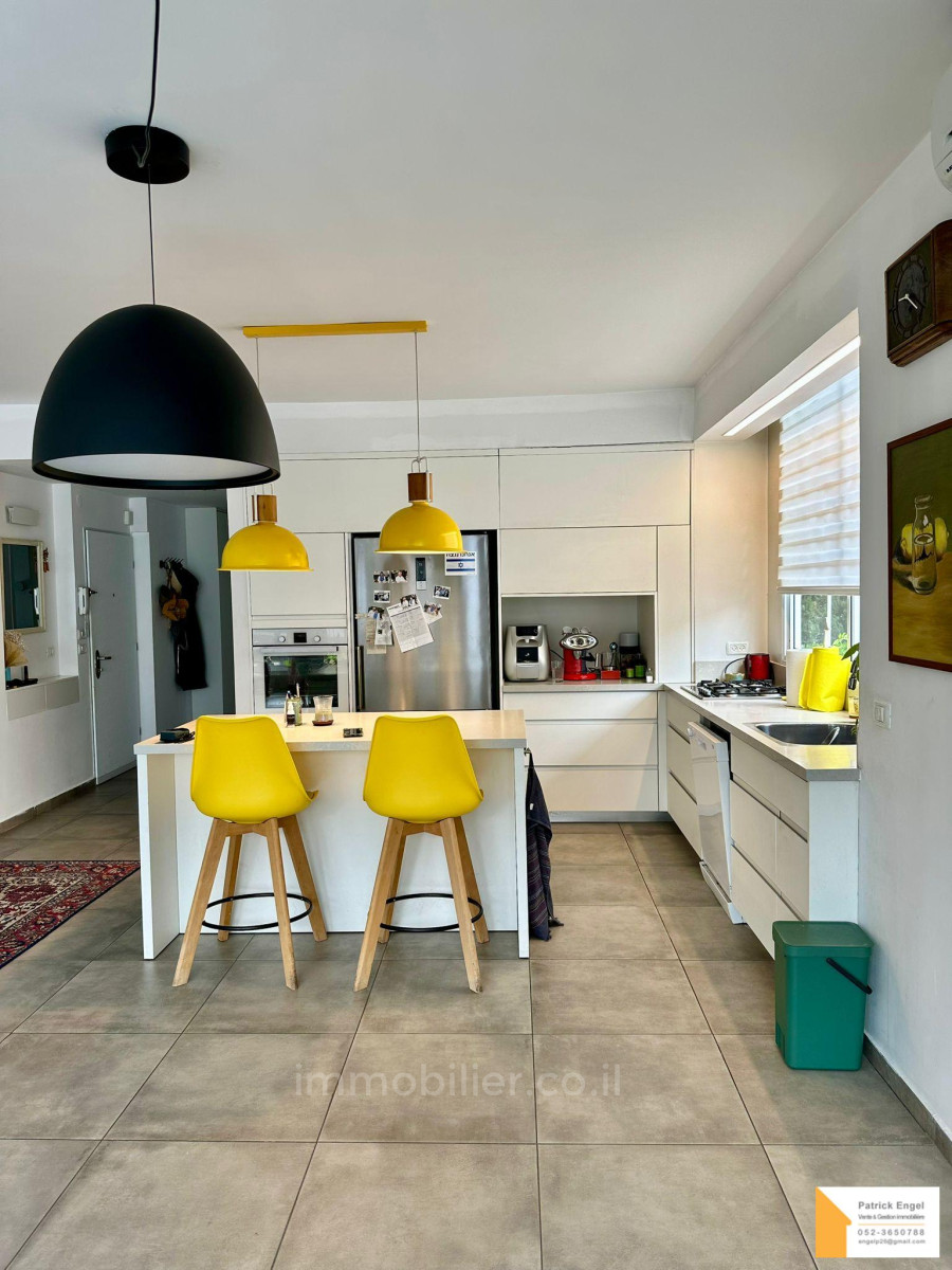 Appartement 3 pièces  Tel Aviv quart de la mer 232-IBL-3819