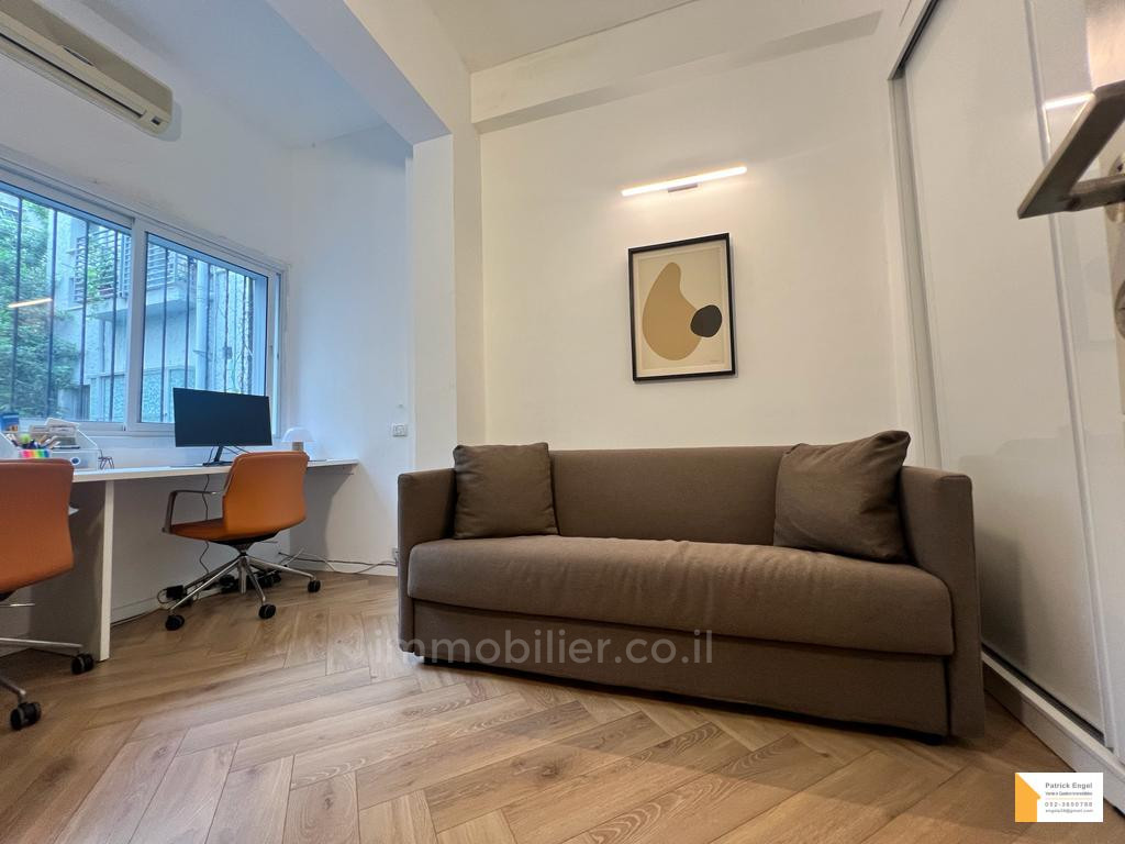 Apartment 3 rooms Tel Aviv quarter of the sea 232-IBL-3841