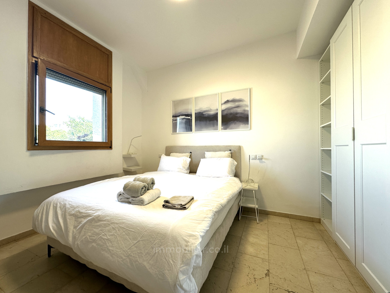 Apartment 4 rooms Tel Aviv quarter of the sea 232-IBL-3897