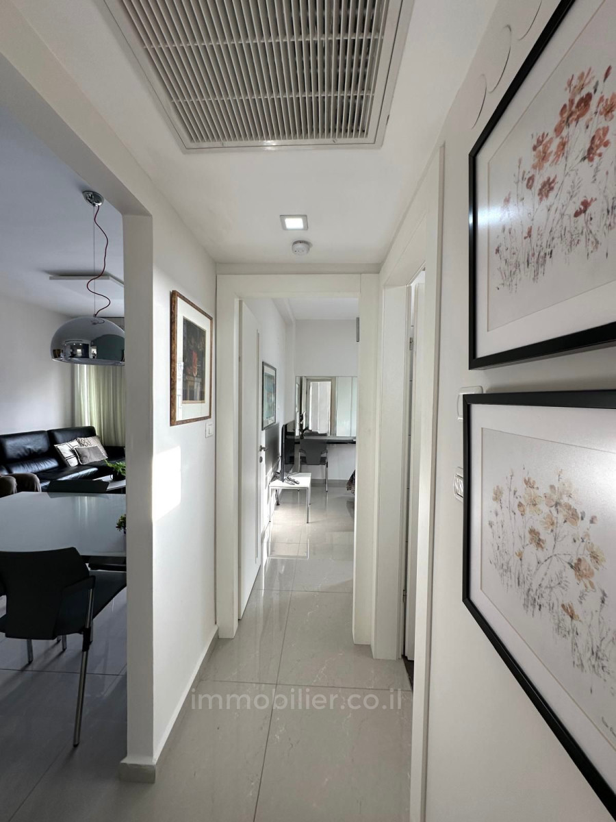 Villa 3 pièces  Tel Aviv quart de la mer 232-IBL-3932