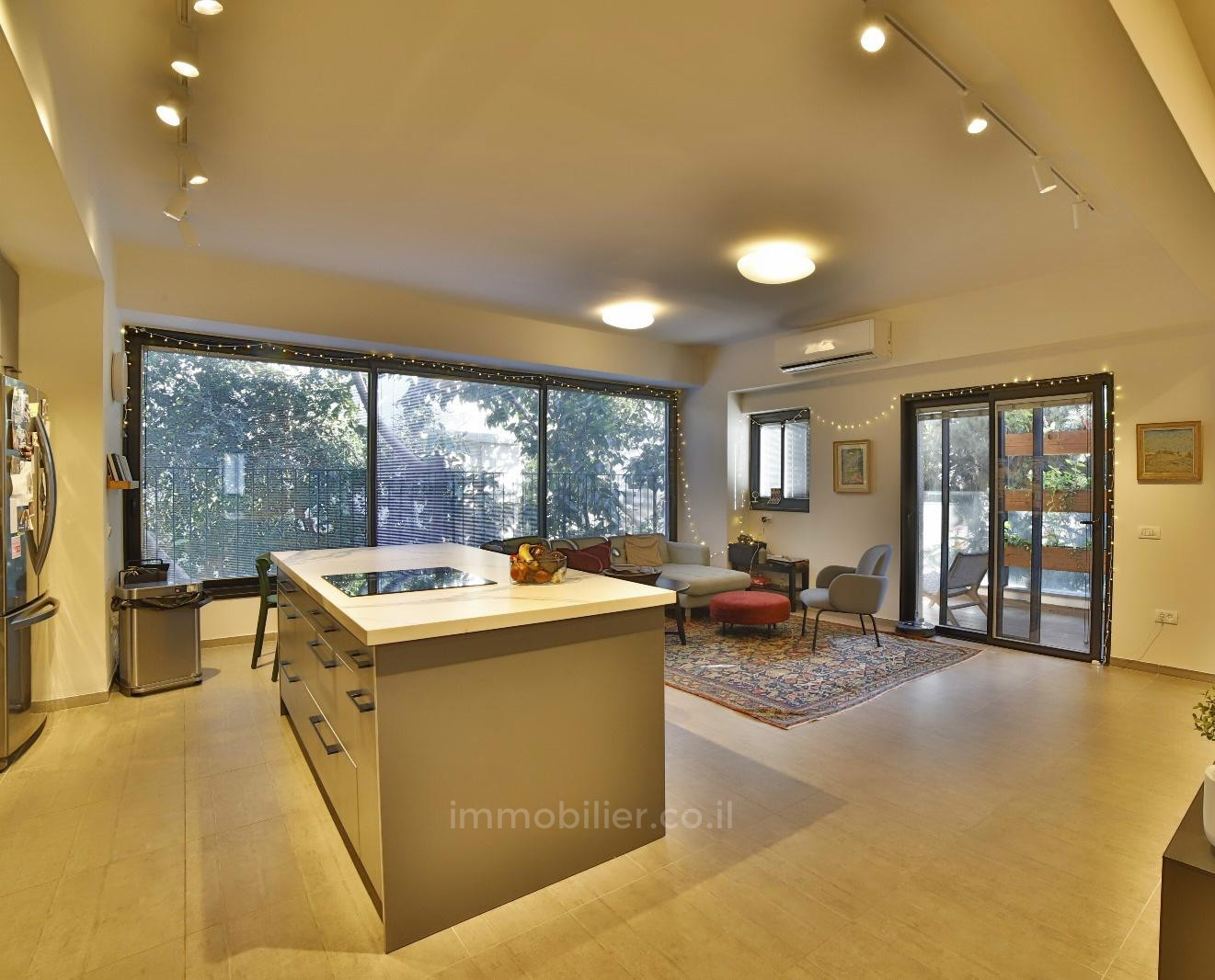 Apartment 5 rooms Tel Aviv quarter of the sea 232-IBL-3933