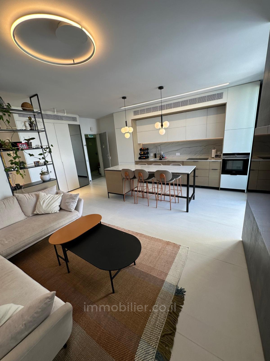 Appartement 4 pièces  Tel Aviv quart de la mer 232-IBL-3940