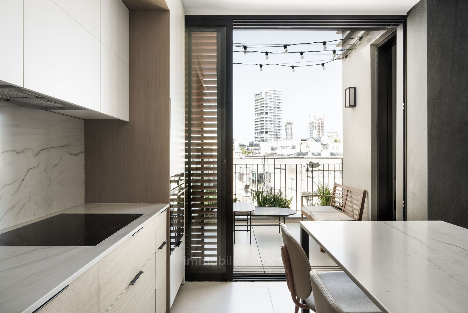 Appartement 4 pièces  Tel Aviv quart de la mer 232-IBL-3940