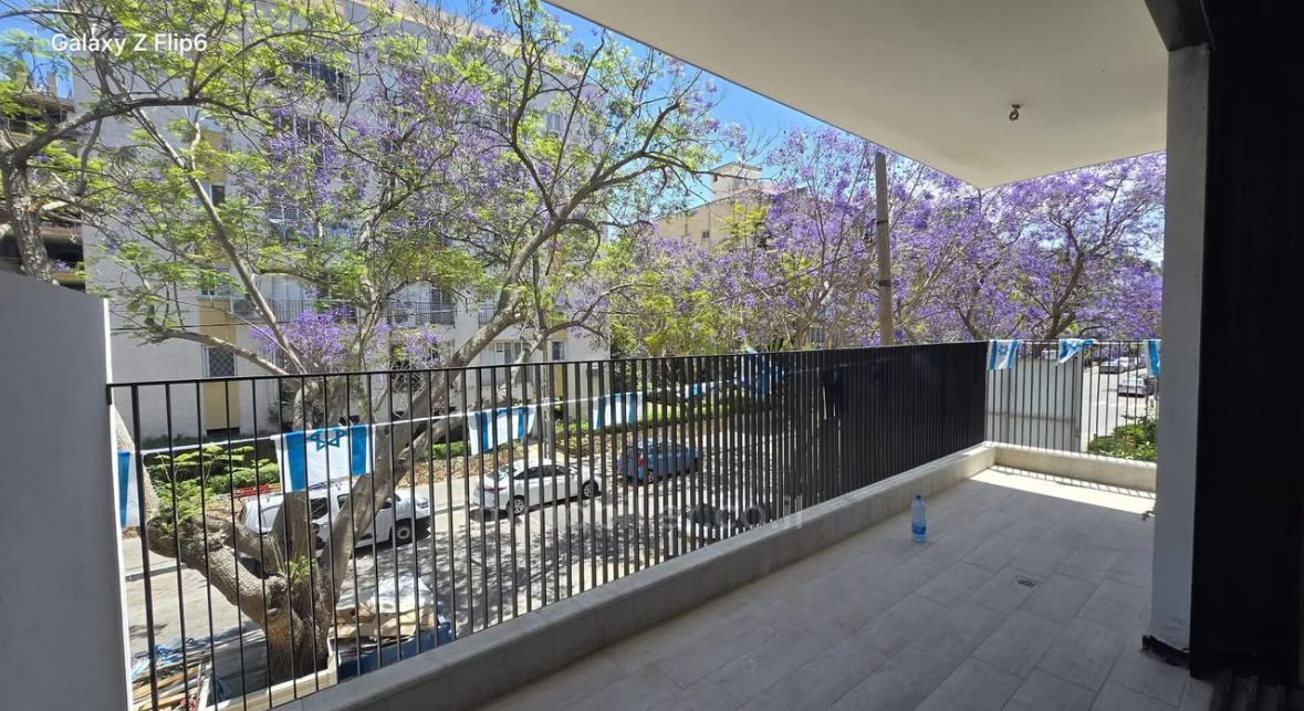 Villa 4 rooms Tel Aviv Bavli 232-IBL-3946