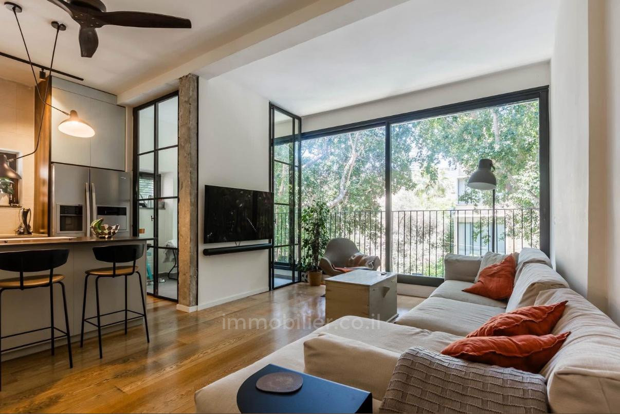 Apartment 4.5 rooms Tel Aviv quarter of the sea 232-IBL-3955