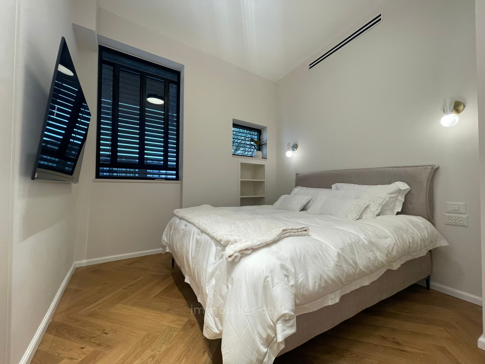 Appartement 3 pi&egrave;ces  Tel Aviv quart de la mer 232-IBL-3977