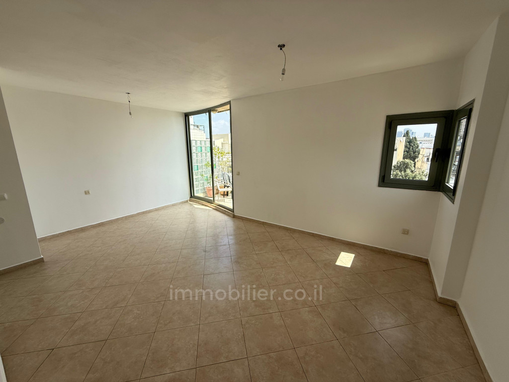 Appartement 3 pi&egrave;ces  Tel Aviv quart de la mer 232-IBL-3980