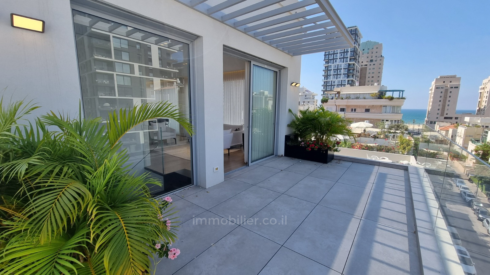 Penthouse 5 rooms Tel Aviv quarter of the sea 232-IBL-3989