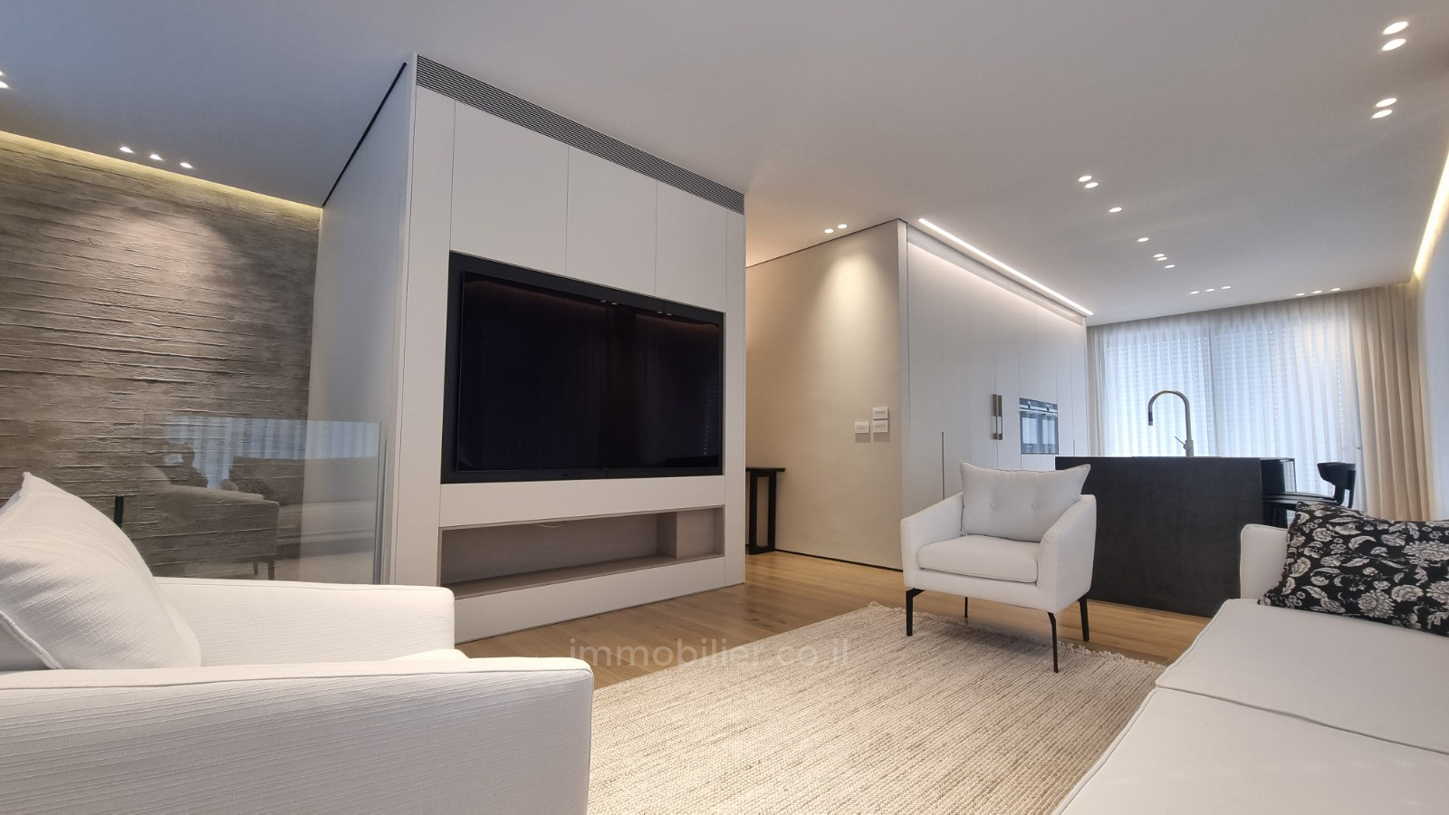 Penthouse 5 rooms Tel Aviv Kerem Hatemanim 232-IBL-3990