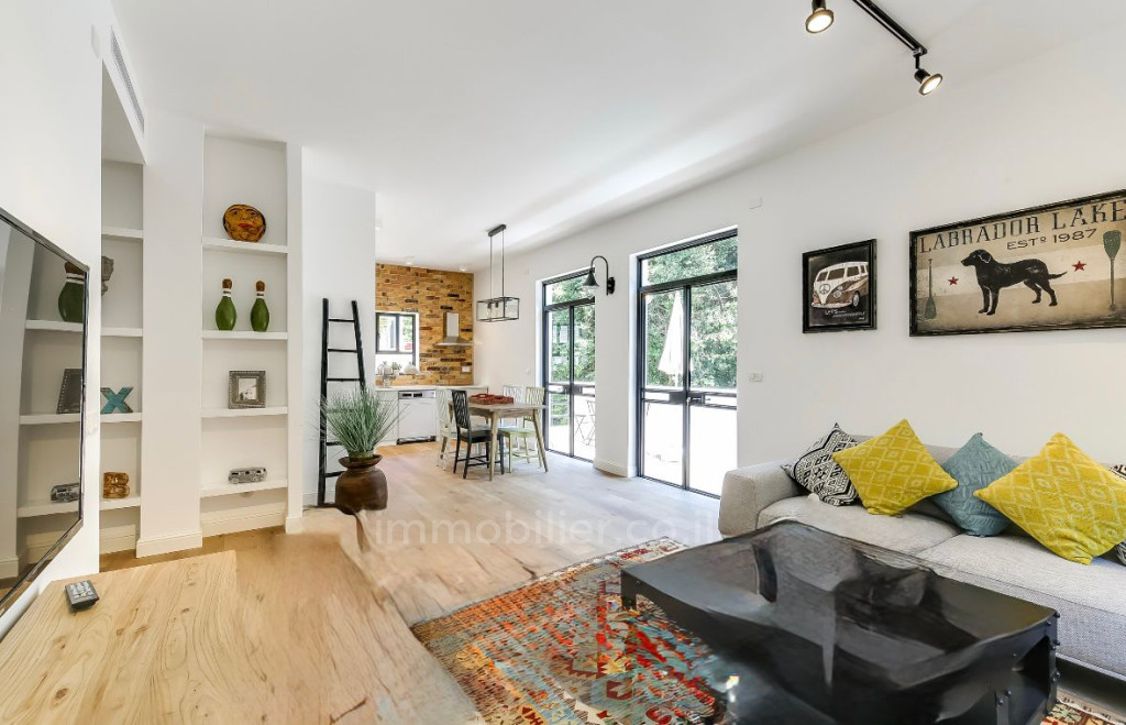 Appartement 3 pi&egrave;ces  Tel Aviv quart de la mer 232-IBL-3993