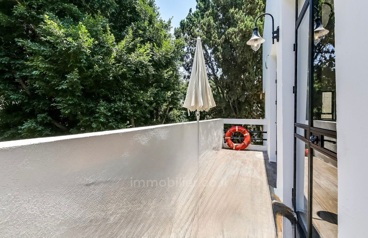 Appartement 3 pi&egrave;ces  Tel Aviv quart de la mer 232-IBL-3993