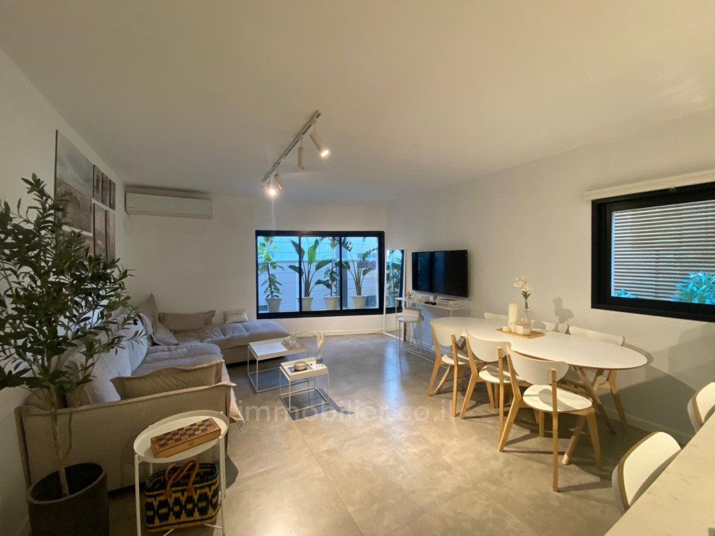 Appartement 3 pi&egrave;ces  Tel Aviv quart de la mer 232-IBL-3994