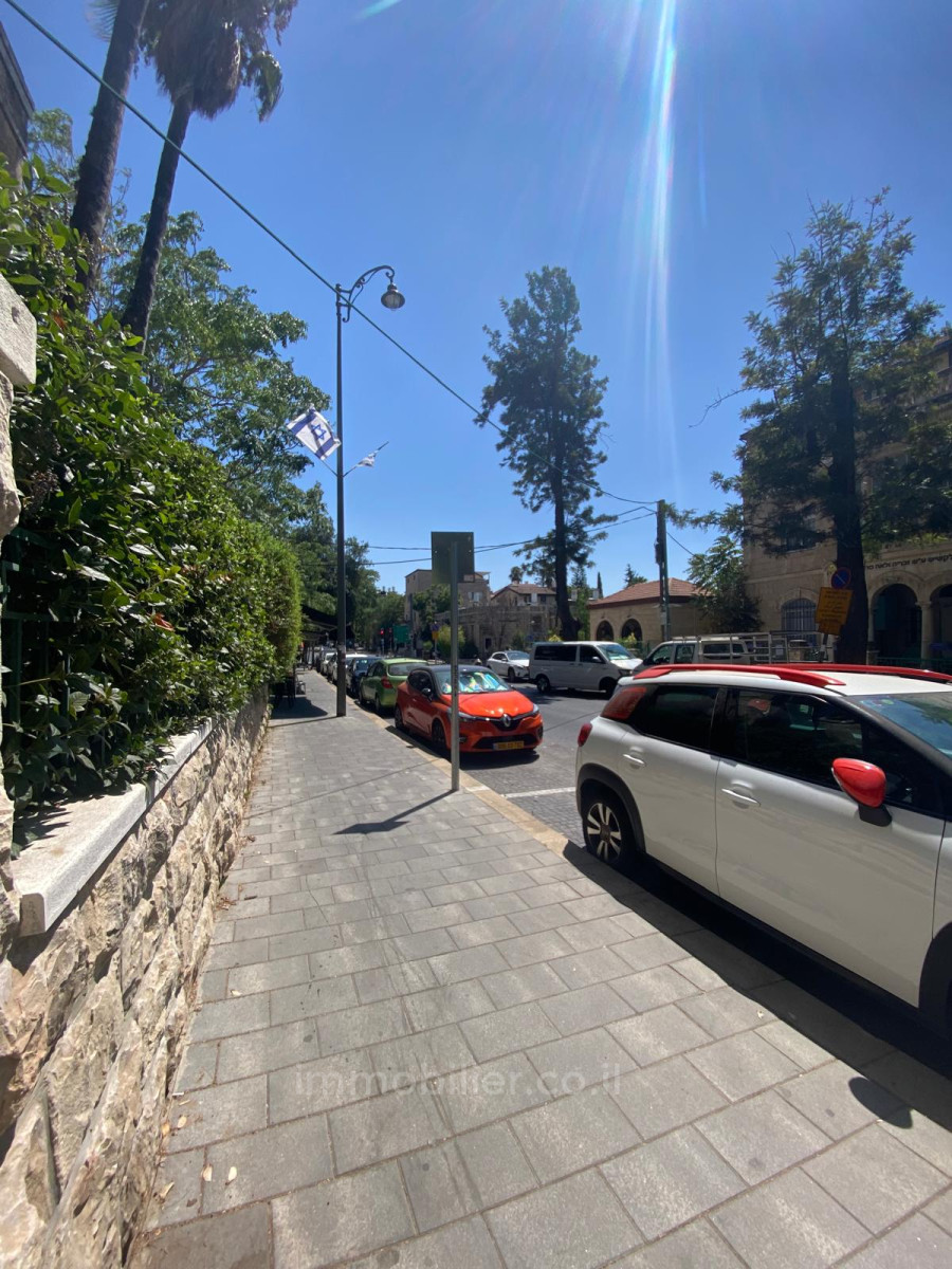 Apartment 4 rooms Jerusalem Baka 245-IBL-1895