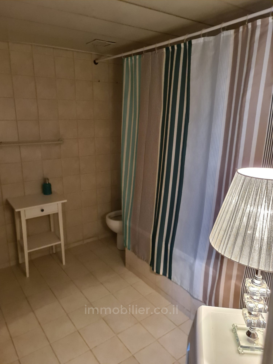 Apartment 2 rooms Jerusalem City center 245-IBL-1896