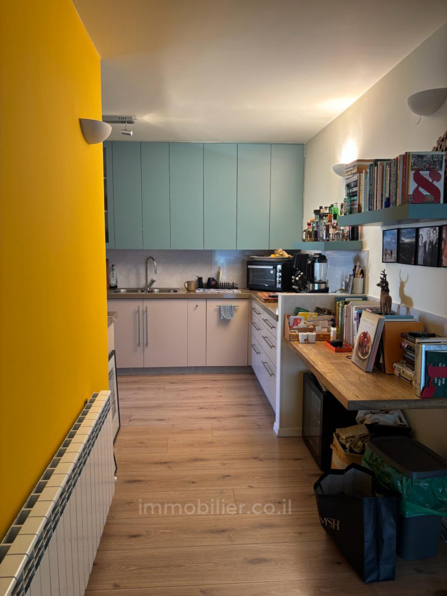 Appartement 3 pièces  Jerusalem Mochava Germanit 245-IBL-1936