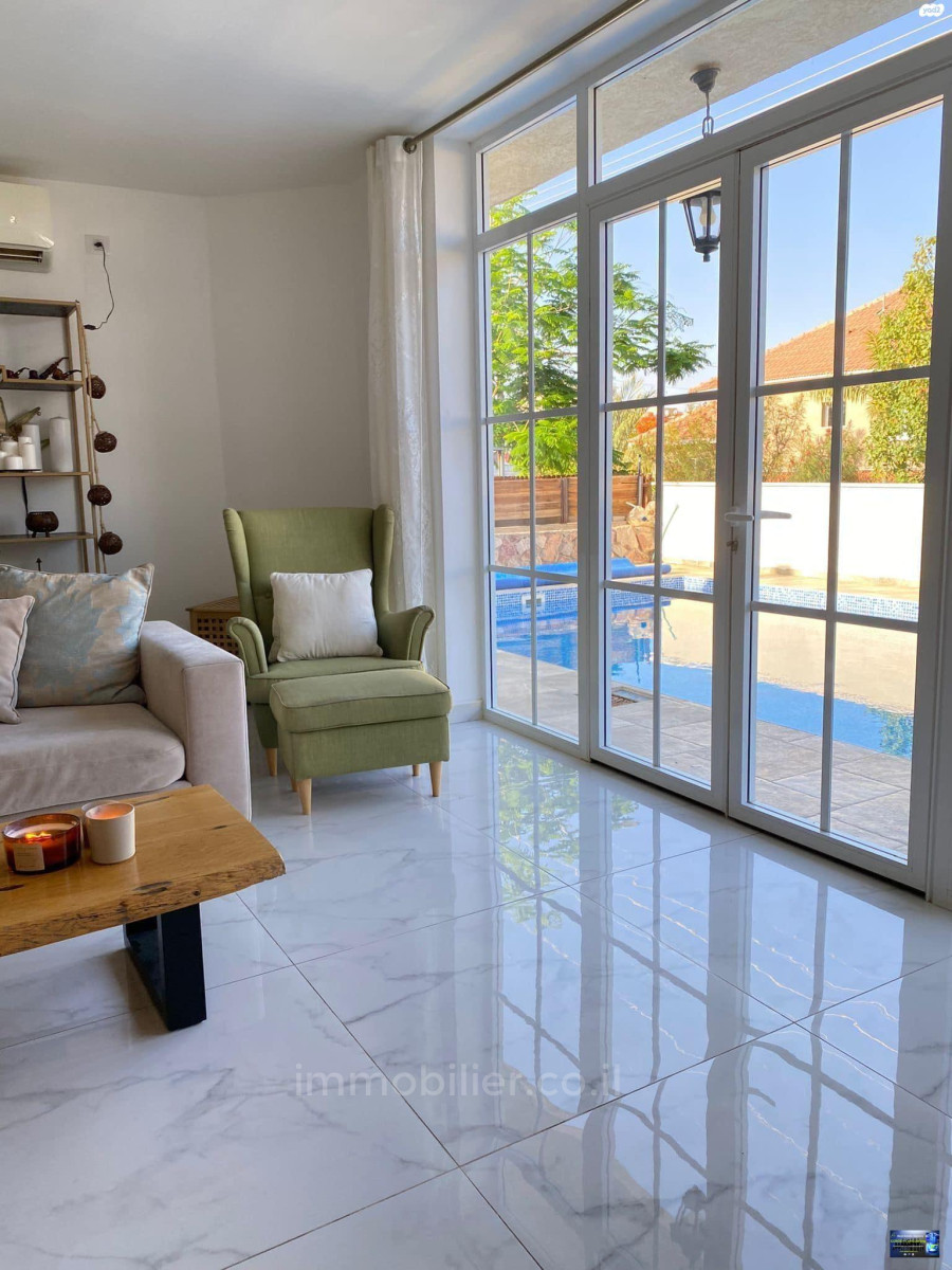 Villa 8.5 rooms Eilat Ganim aleph 288-IBL-221