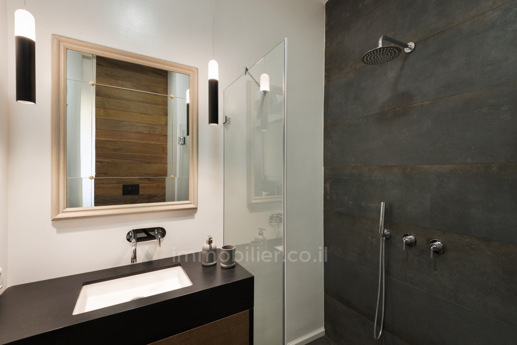 Appartement 4 pièces  Tel Aviv quart de la mer 291-IBL-666