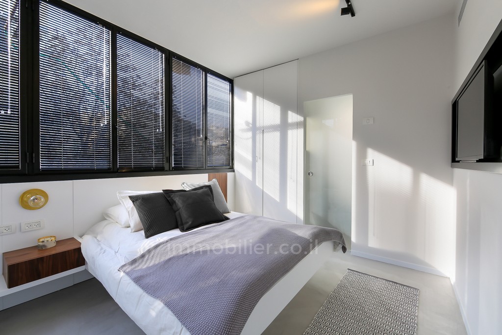 Apartment 3 rooms Tel Aviv Rothshild 291-IBL-667