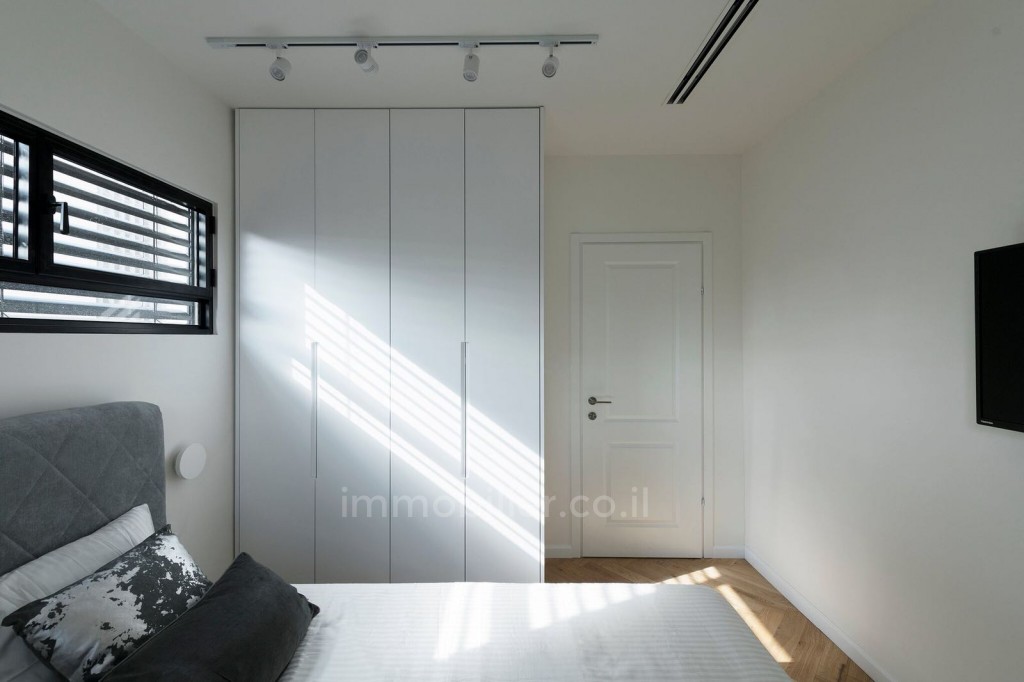Appartement 3 pièces  Tel Aviv quart de la mer 291-IBL-677