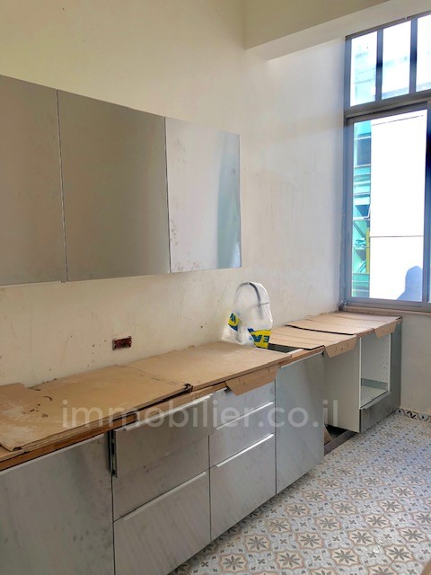 Apartment 4 rooms Tel Aviv Rothshild 291-IBL-697